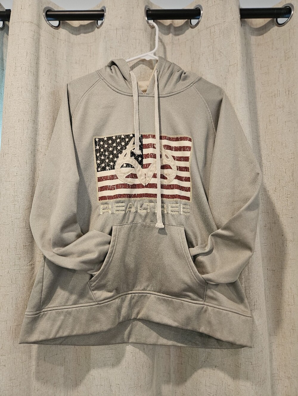 Realtree Youth Hooded Sweatshirt - Light Gray with American Flag